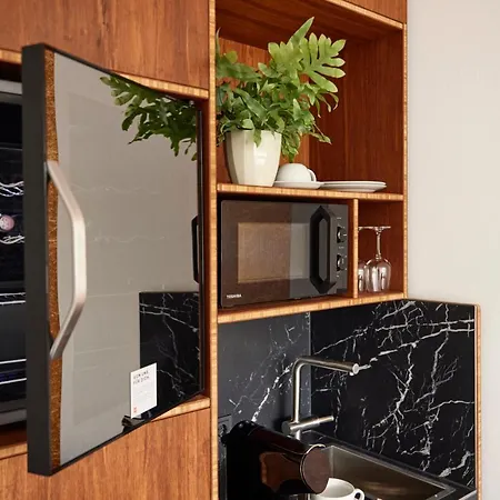 Tin L Einfach Gut - Nachhaltig, Innovativ, Modern 3*