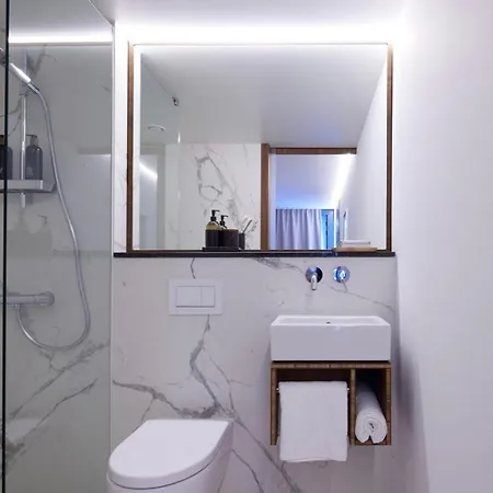 TIN INN Montabaur l einfach gut - Das Hotel aus hochwertig ausgebauten Überseecontainern