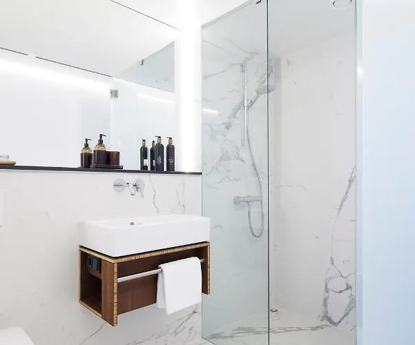 Hotel Tin L Einfach Gut - Nachhaltig, Innovativ, Modern